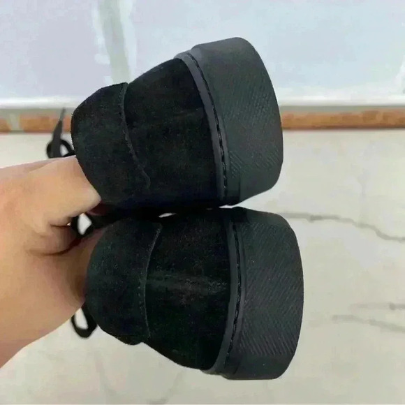 Women By Common Projects Original Low Achilles Black Shoes  Woman by Common Projects Original Achilles Low Black Sneaker Shoe Size 39/9